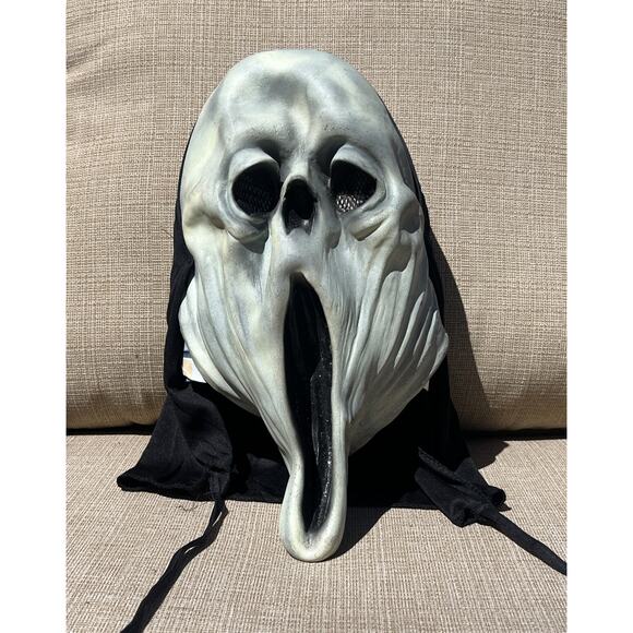 VINTAGE 1995 Halloween SCREAM face Ghoul Mask Paper Magic Group Hooded Classic - Picture 1 of 8